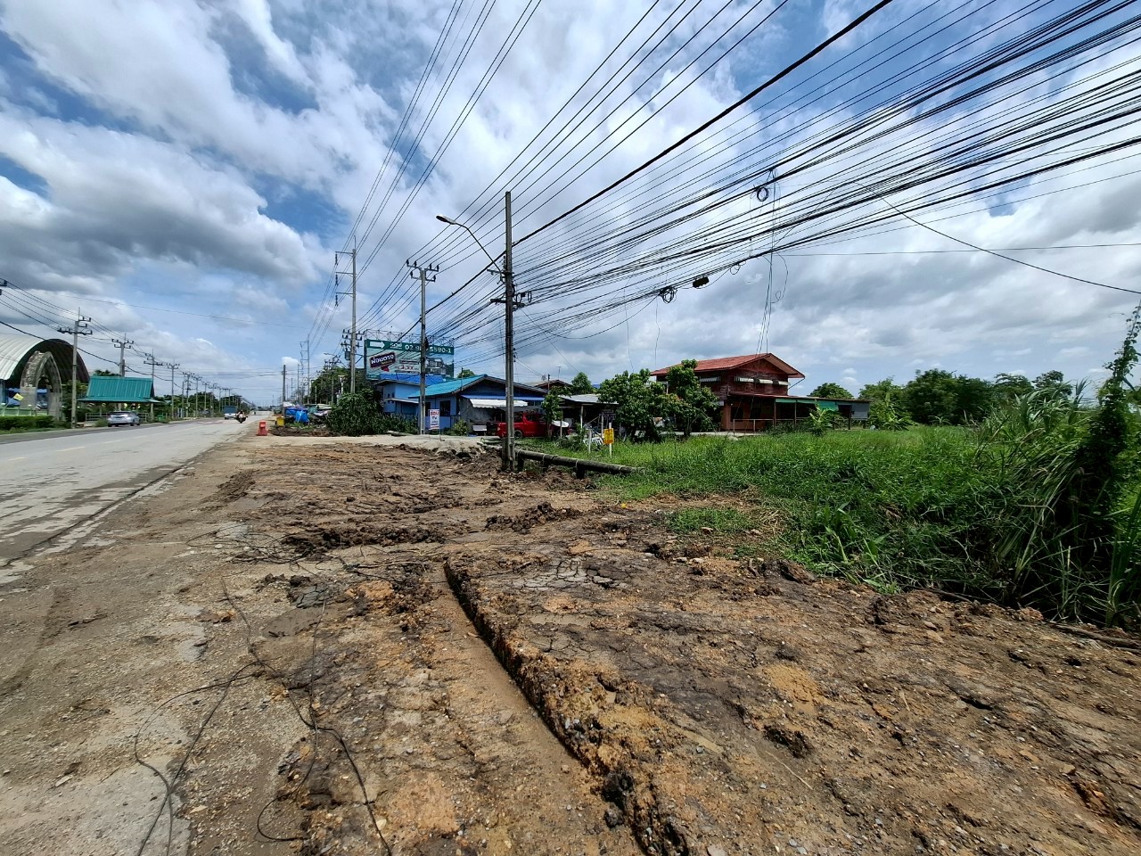 ขายที่ดิน ติดถนนมิตรไมตรี ใก้ลกับซอยมิตรไมตรี 8/5 เขตหนองจอก กรุงเทพมหานคร